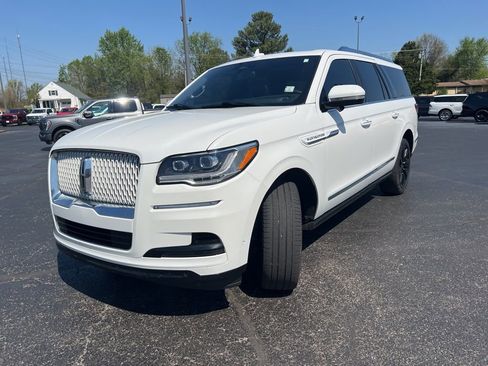 Used 2024 Lincoln Navigator L Reserve image 6