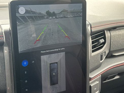 Certified 2024 Ford Expedition Limited image 21