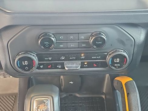 Used 2024 Ford Bronco Badlands AWD/4WD image 24