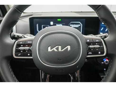 Certified 2025 Kia Sorento SX image 20