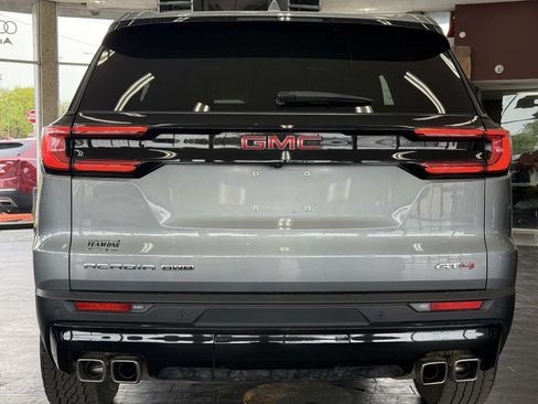 Used 2024 GMC Acadia AT4 w/ Luxury Package AWD/4WD image 8