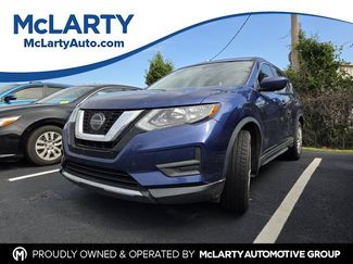 Used 2018 Nissan Rogue S FWD video 1