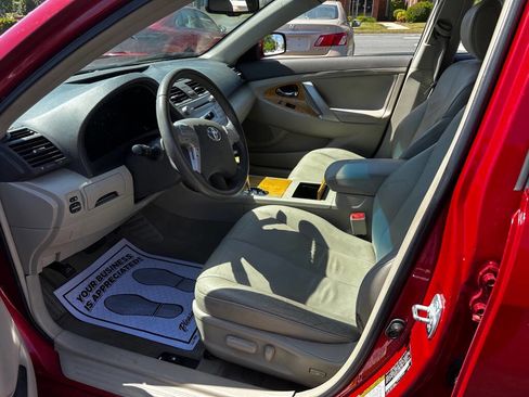 Used 2007 Toyota Camry LE FWD image 11