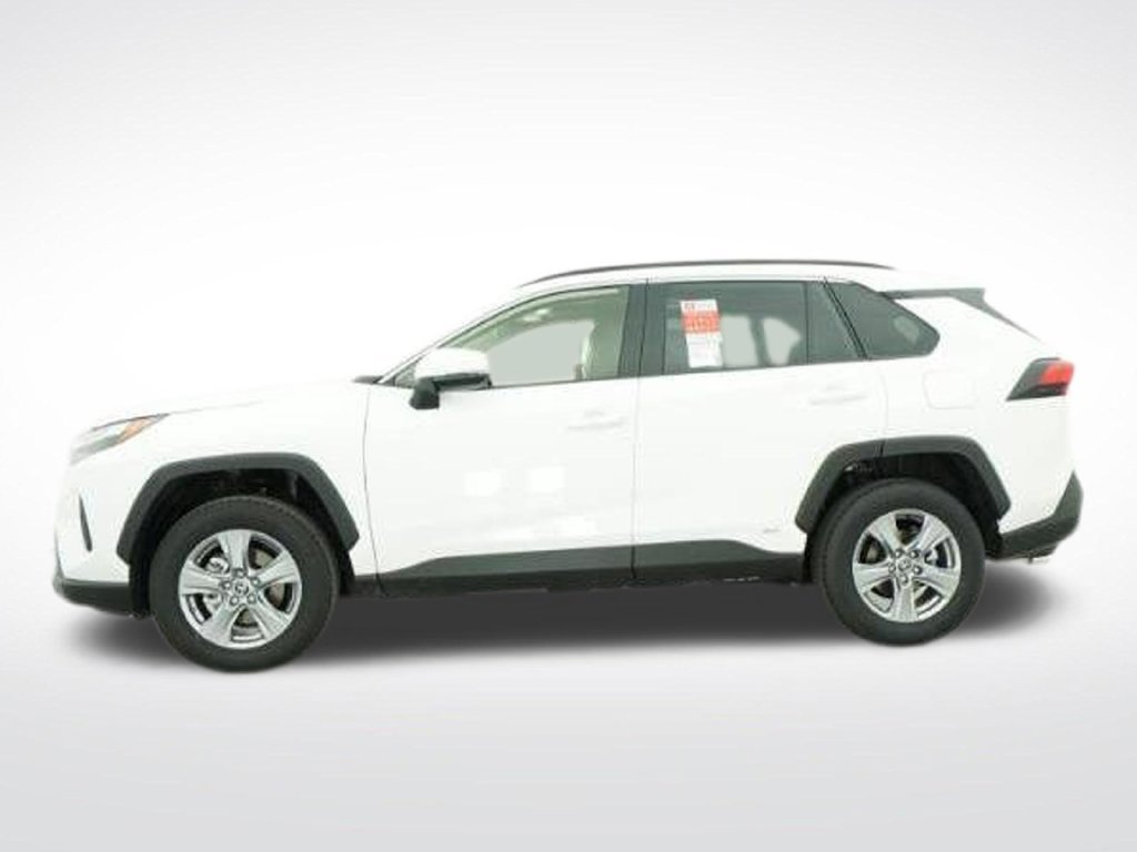 Used 2025 Toyota RAV4 XLE w/ Convenience Package AWD/4WD image 23