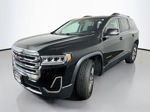 Used 2023 GMC Acadia SLE w/ Driver Convenience Package FWD image 3