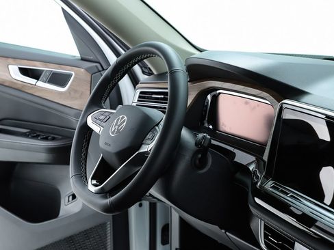 New 2026 Volkswagen Atlas SE FWD image 72