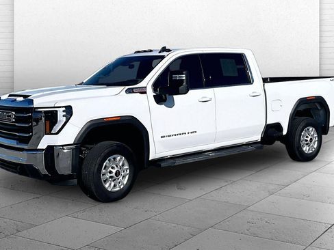 Used 2025 GMC Sierra 2500 SLE AWD/4WD image 13