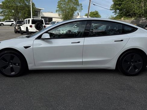Used 2021 Tesla Model 3 Standard Range Plus RWD image 11
