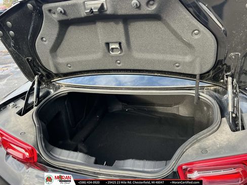 Used 2022 Chevrolet Camaro LT w/ Technology Package image 13