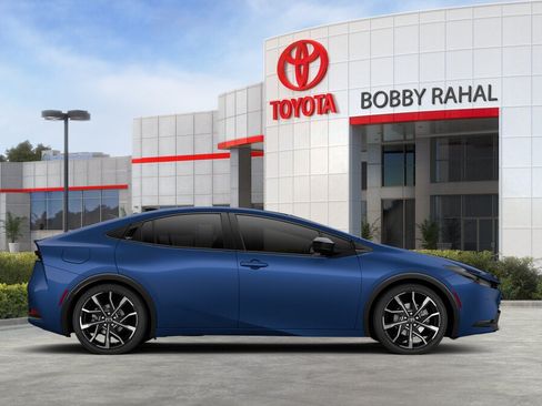New 2026 Toyota Prius Plug-In Hybrid FWD image 12