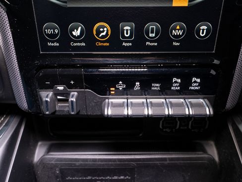 Used 2020 RAM 1500 Limited image 26