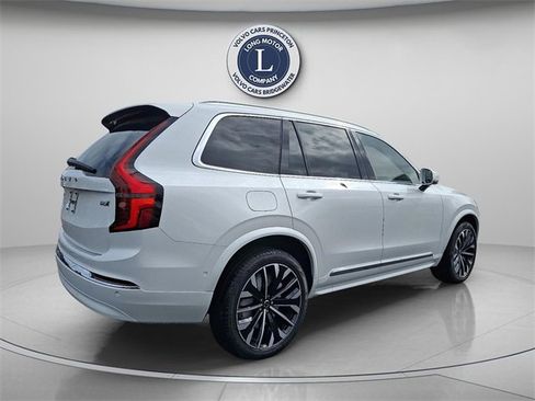 New 2026 Volvo XC90 B6 Plus w/ Protection Package Premier image 4