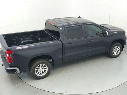 Used 2022 Chevrolet Silverado 1500 LT image 40