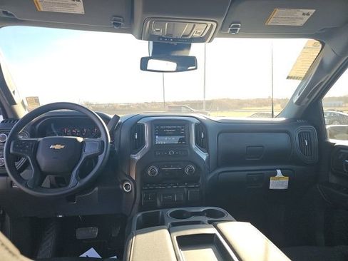 New 2025 Chevrolet Silverado 2500 Custom w/ Custom Value Package image 15