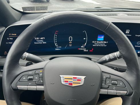 Used 2024 Cadillac XT4 Premium Luxury w/ Active Safety Package image 20