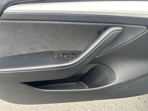 Used 2021 Tesla Model 3 Performance image 10
