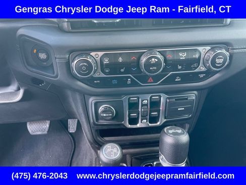 Certified 2025 Jeep Wrangler Unlimited Sahara AWD/4WD image 55