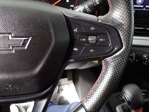Used 2024 Chevrolet Trax RS w/ Driver Confidence Package FWD image 27