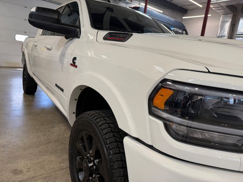 Used 2022 RAM 2500 Laramie w/ Night Edition AWD/4WD image 3