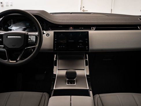 Certified 2026 Land Rover Range Rover Evoque S image 33