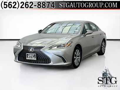 Used 2021 Lexus ES 350 w/ Accessory Package 2