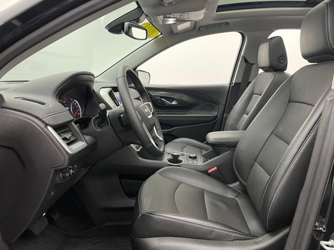 Used 2024 GMC Terrain SLT w/ Infotainment Package II AWD/4WD image 18