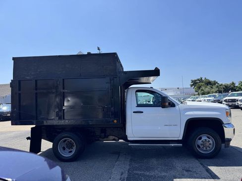Used 2015 GMC Sierra 3500 Base 4x4 2dr Regular Cab SWB C w/ Sierra Convenience Package image 12