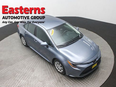 Used 2024 Toyota Corolla LE image 3