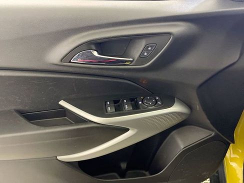 Used 2024 Chevrolet Trax RS w/ Driver Confidence Package image 26