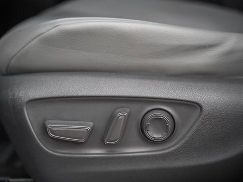 Used 2021 Toyota Sienna XLE image 39