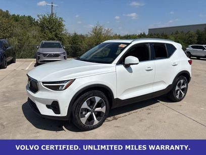 Used 2025 Volvo XC40 B5 Plus