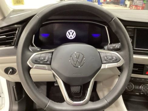 Used 2024 Volkswagen Jetta SE w/ Black Wheel Package image 7