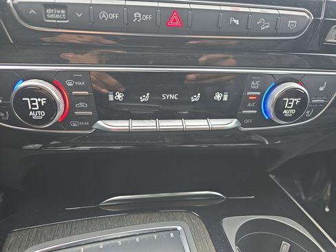 Used 2018 Audi Q7 3.0T Prestige image 26