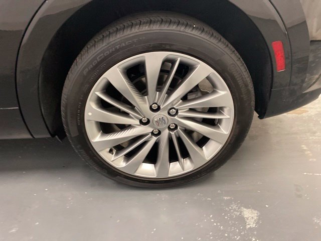 Used 2024 Buick Envision Avenir AWD/4WD image 28