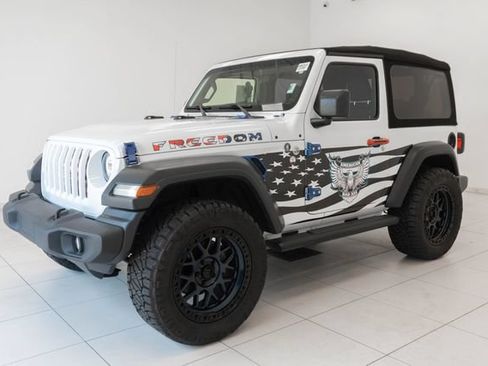 Used 2020 Jeep Wrangler Sport AWD/4WD image 19