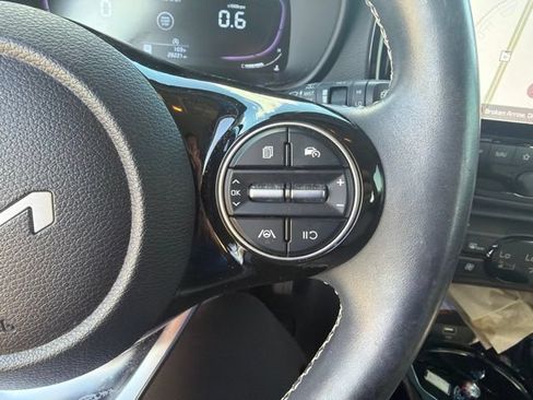 Certified 2024 Kia Soul GT-Line FWD image 16