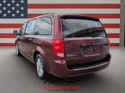 Used 2018 Dodge Grand Caravan SXT FWD image 8