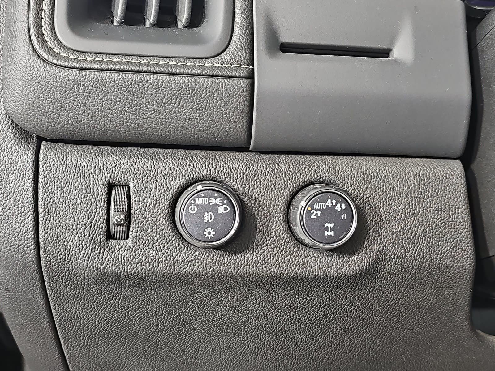 Used 2021 GMC Canyon Denali AWD/4WD image 12