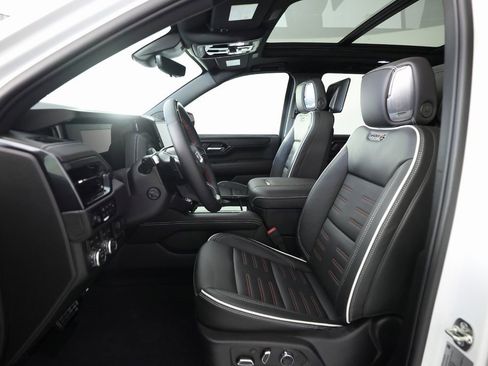 Used 2026 GMC Yukon AT4 Ultimate image 19