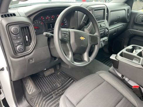 Used 2022 Chevrolet Silverado 1500 Custom image 21