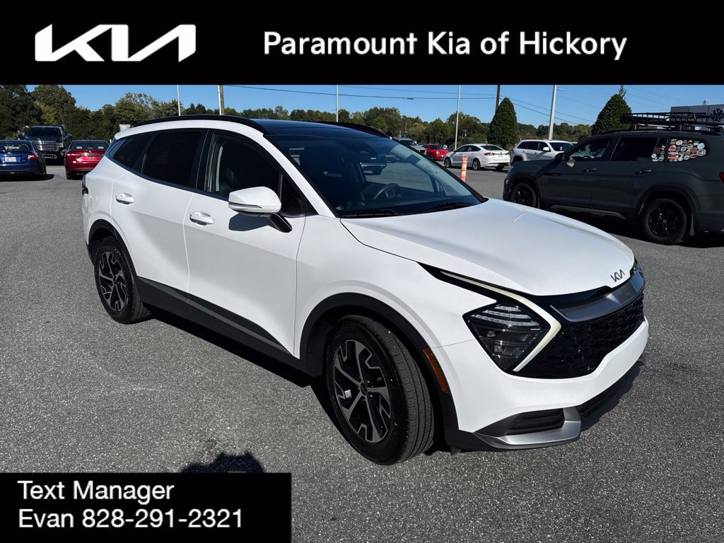 Used 2025 Kia Sportage EX w/ Premium Package FWD image 3