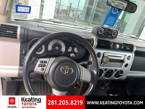 Used 2008 Toyota FJ Cruiser 4WD w/ Upgrade Pkg 1 image 10