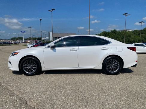 Used 2018 Lexus ES 350 w/ Premier Package FWD image 3