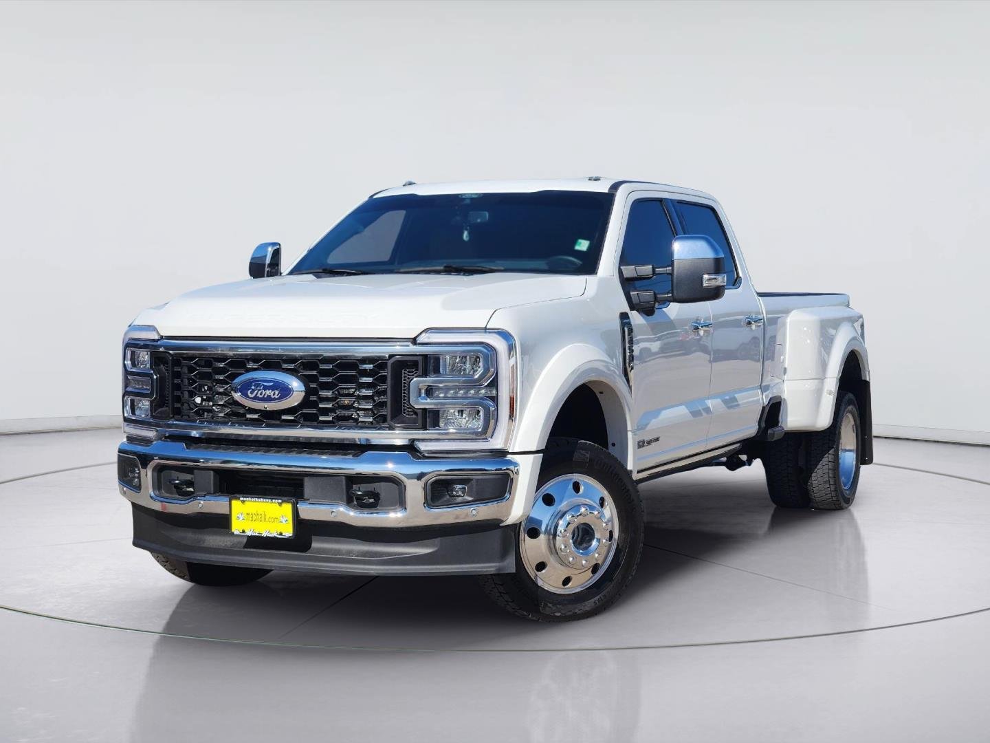 Used 2025 Ford F450 Lariat w/ Lariat Ultimate Package AWD/4WD image 1