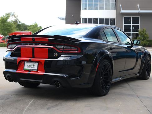 Used 2022 Dodge Charger Scat Pack RWD image 15