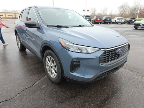 Used 2023 Ford Escape Active image 1