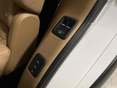 Used 2025 Land Rover Range Rover Long Wheelbase Autobiography image 87