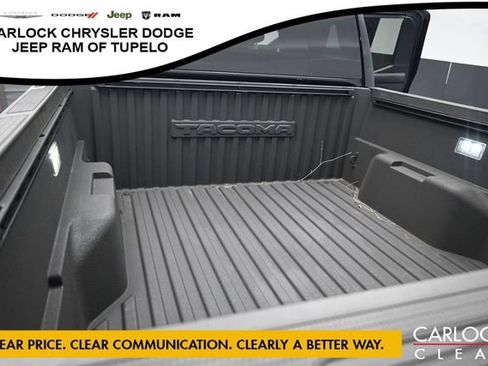 Used 2025 Toyota Tacoma SR AWD/4WD image 28