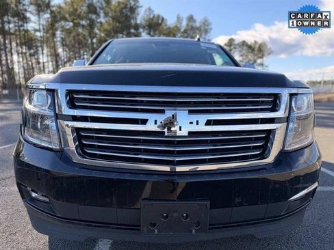Used 2018 Chevrolet Suburban Premier AWD/4WD image 5