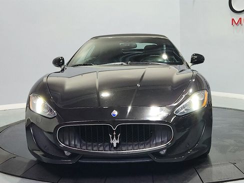 Used 2015 Maserati GranTurismo Sport RWD image 17